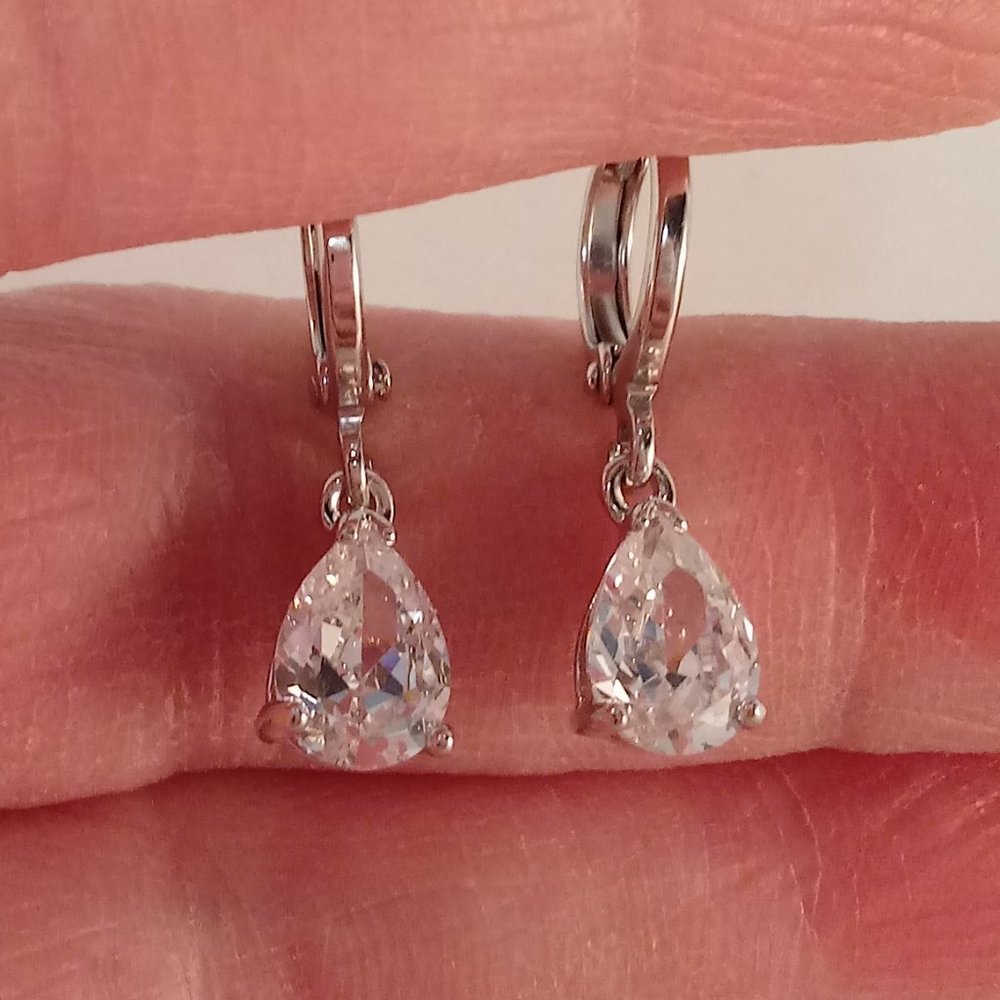 Solid 925 Silver Solitaire Pear Tear Drop Diamond Zircon Dangle Earrings Gift